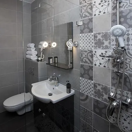 Dom Apartment *